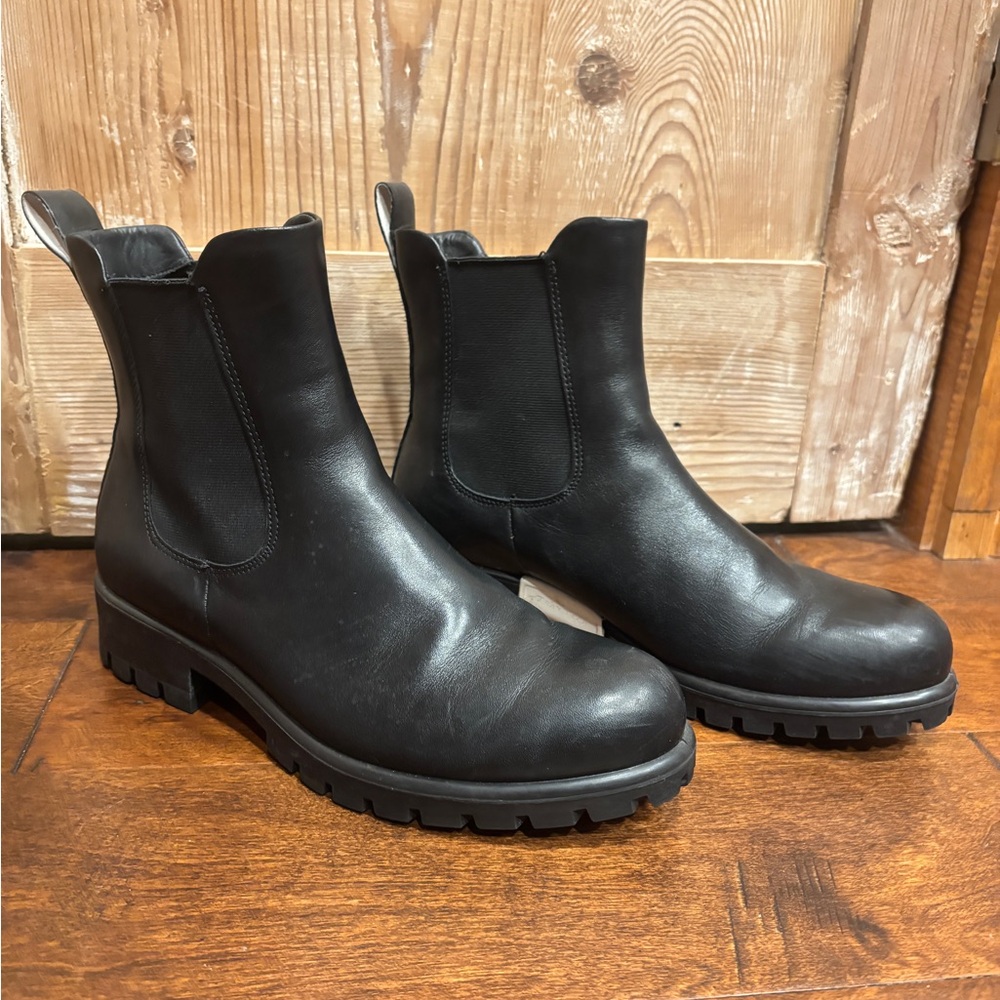 Ecco Black Leather Ankle Boots